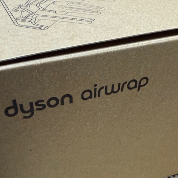 Dyson Hair Diffuser Airwrap Attachment - Picture 2 of 3
